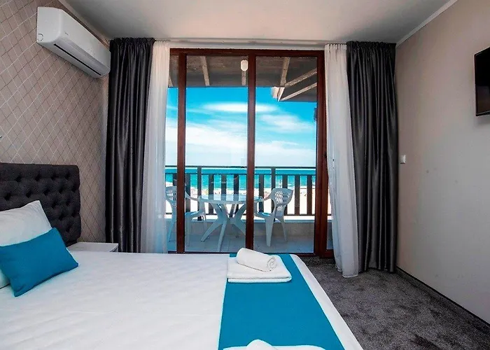 Oasis Del Sol - Front Resort