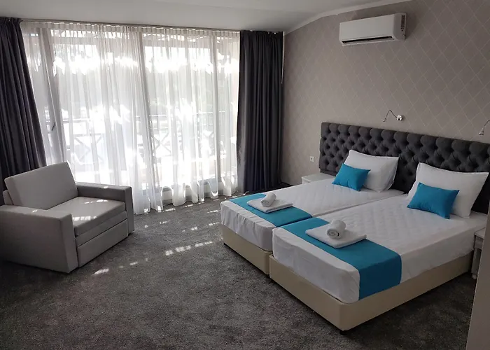 Oasis Del Sol - Front Lozenets