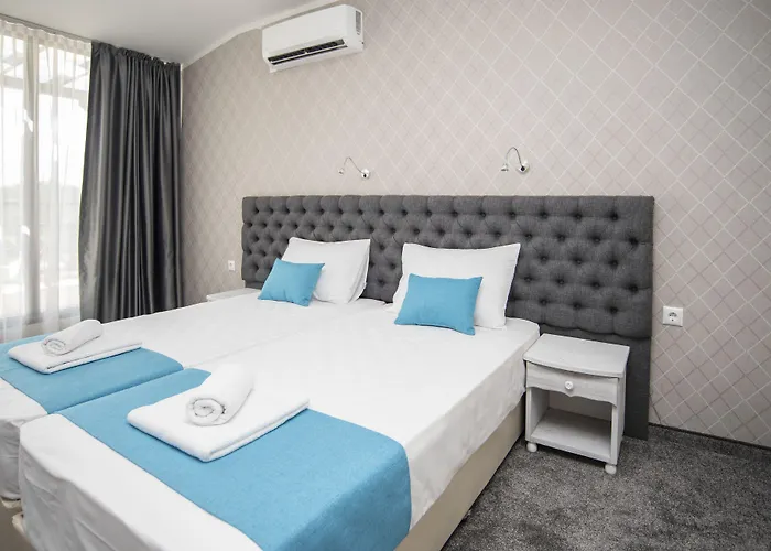 Oasis Del Sol - Front 3* Lozenets