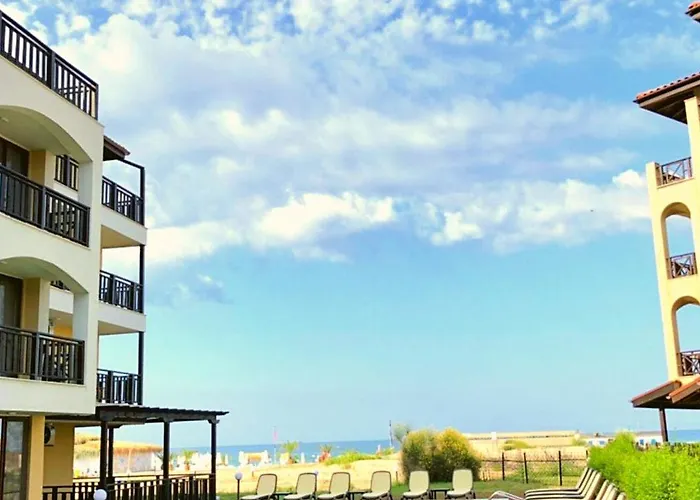 Oasis Del Sol - Front Lozenets