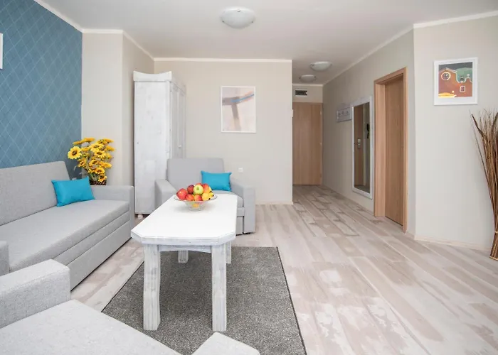 Resort Oasis Del Sol - Front 3*