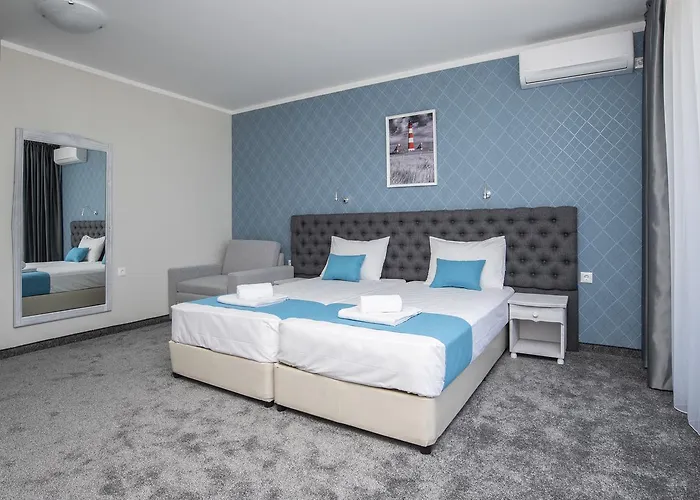 Oasis Del Sol - Front Lozenets