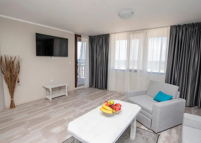 Oasis Del Sol - Front Lozenets