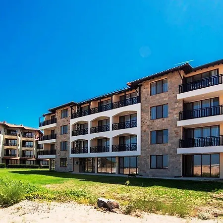På 70 M² I Lozenets, Med 1 Sovrum Och 1 Badrum Semesteranläggning (resort) 3*