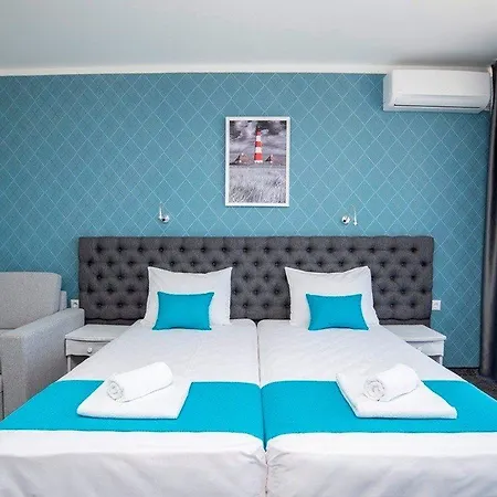 Oasis Del Sol - Front 洛泽内茨