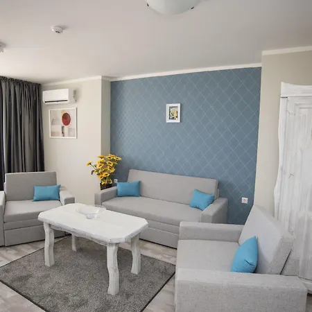 Oasis Del Sol - Front 3*