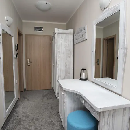 Oasis Del Sol - Front 度假村 洛泽内茨