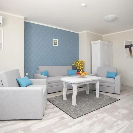 Oasis Del Sol - Front 3* Lozenets