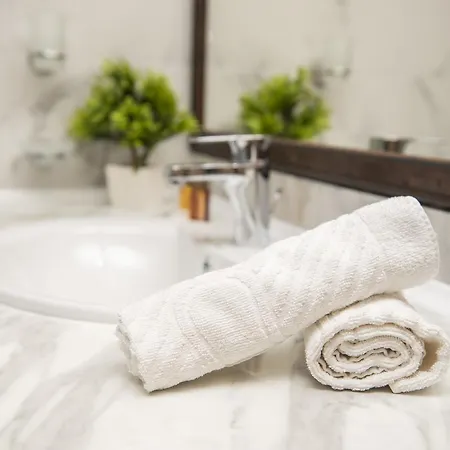 Oasis Del Sol - Front 度假村 洛泽内茨