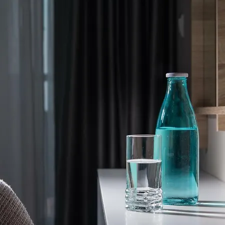 Oasis Del Sol - Front 洛泽内茨