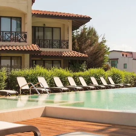 Resort Oasis Del Sol - Front 3*