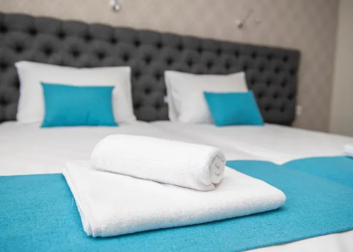 Oasis Del Sol - Front 3* 로제넷츠